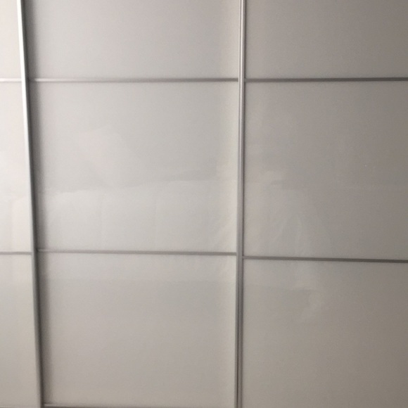 Meet your Posher, Gabriella - Picture 1 of 1